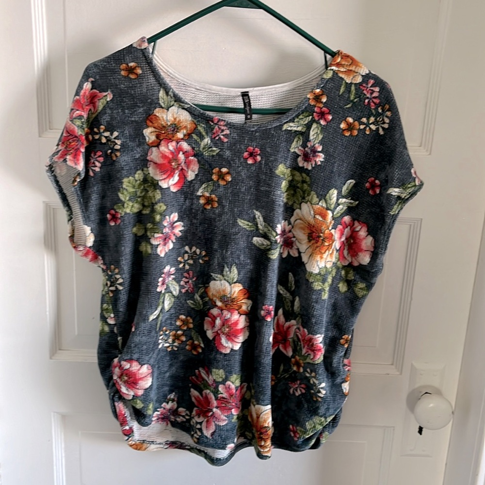 Floral print shirt